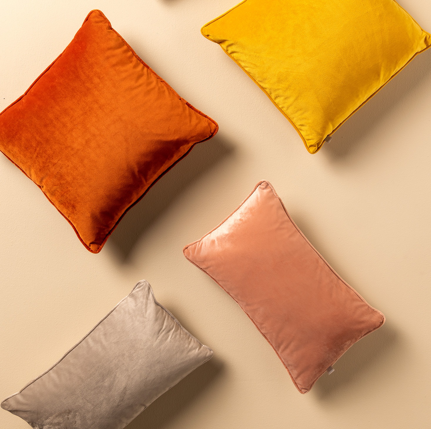 FINN - Sierkussen 30x50 cm - velvet - lendekussen - Muted Clay - roze