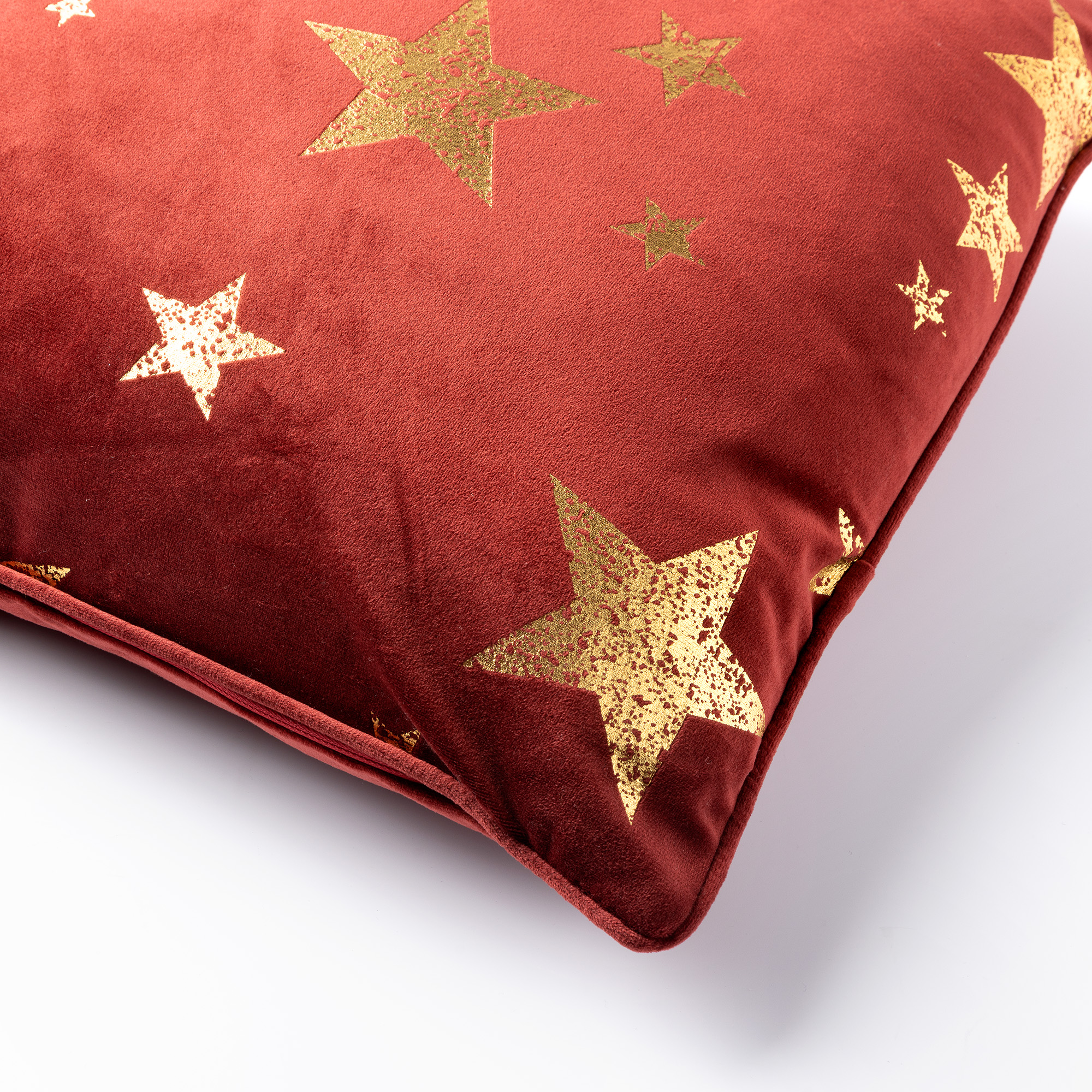 STARS - Sierkussen 45x45 cm - velvet met gouden sterren - Biking red - rood