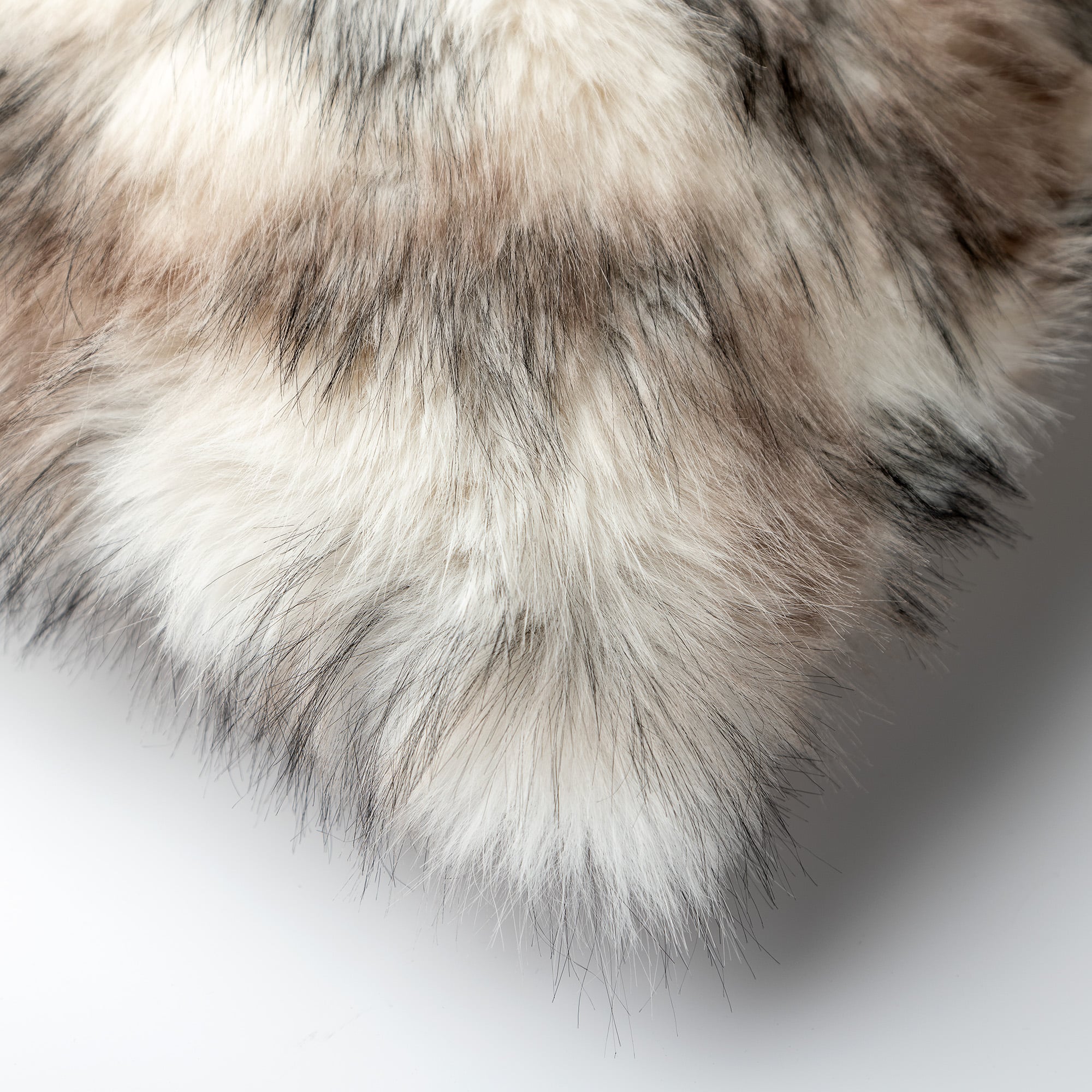 GISELE | Coussin 45x45 cm | Natural | Marron | Hoii | Avec un rembourrage luxueux