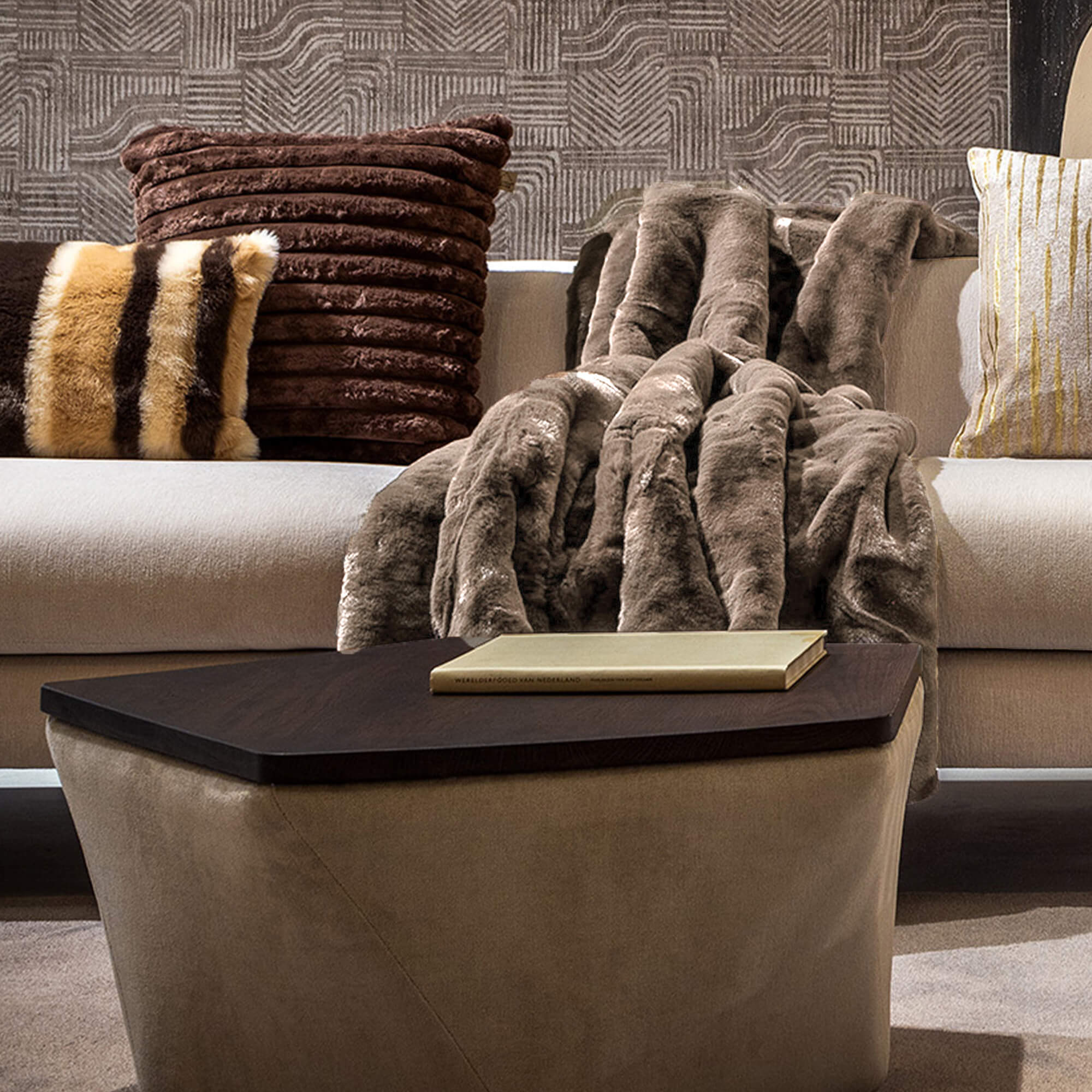 ZINZI - Plaid 140x180 cm - bontlook - effen kleur - Driftwood - taupe