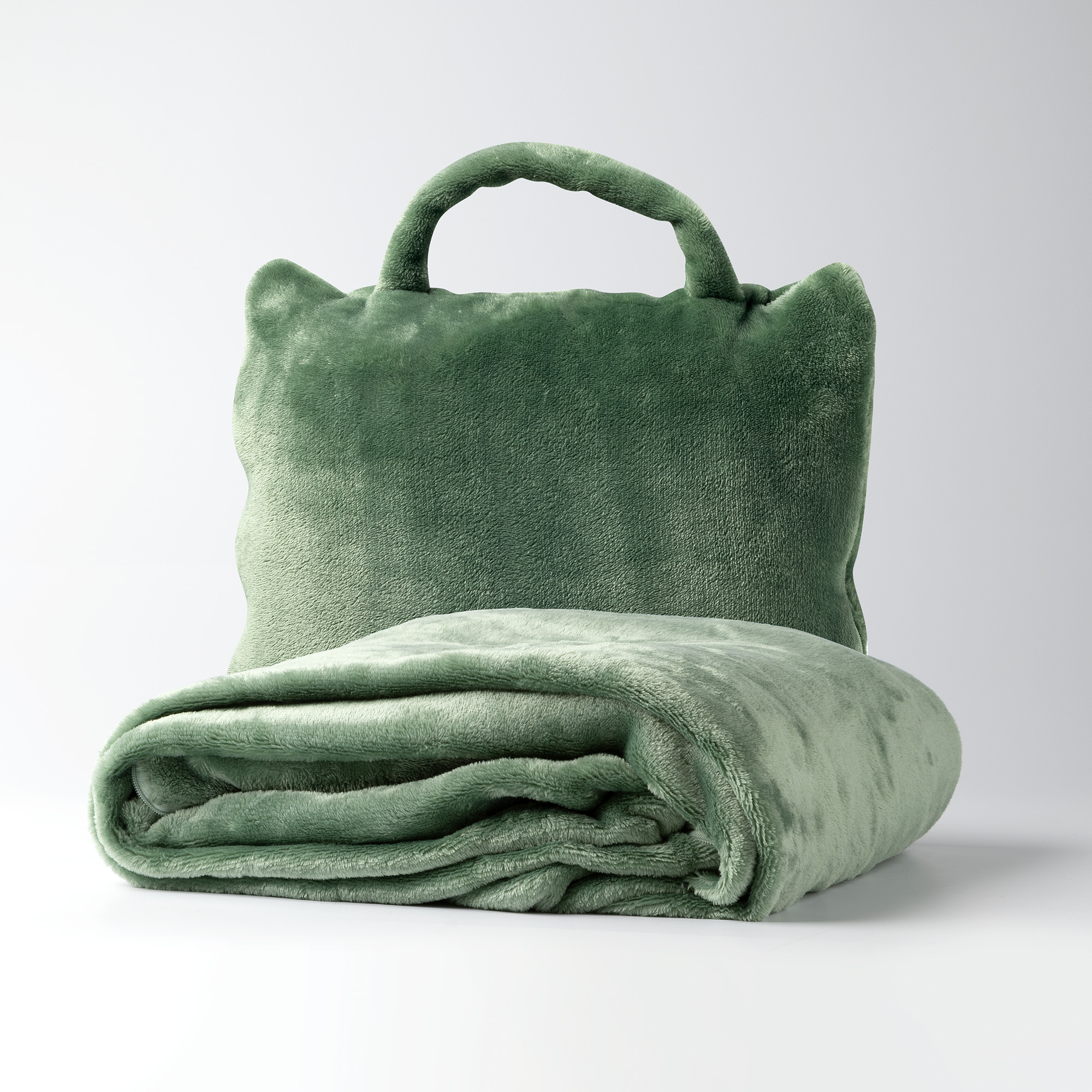 Plaid-to-go-Tessa-Deken-en-Kussentje-in-één-130x150 cm-Hedge-green-groen-effen-kleur-ideaal-voor-onderweg-opvouwbaar-tot-handig-tasje groen-plaid-oftewel-fleece-deke-multifunctioneel-en-opvouwbaar-ideaal-voor-onderweg-biedt-warmte-en-gemak-in-één
