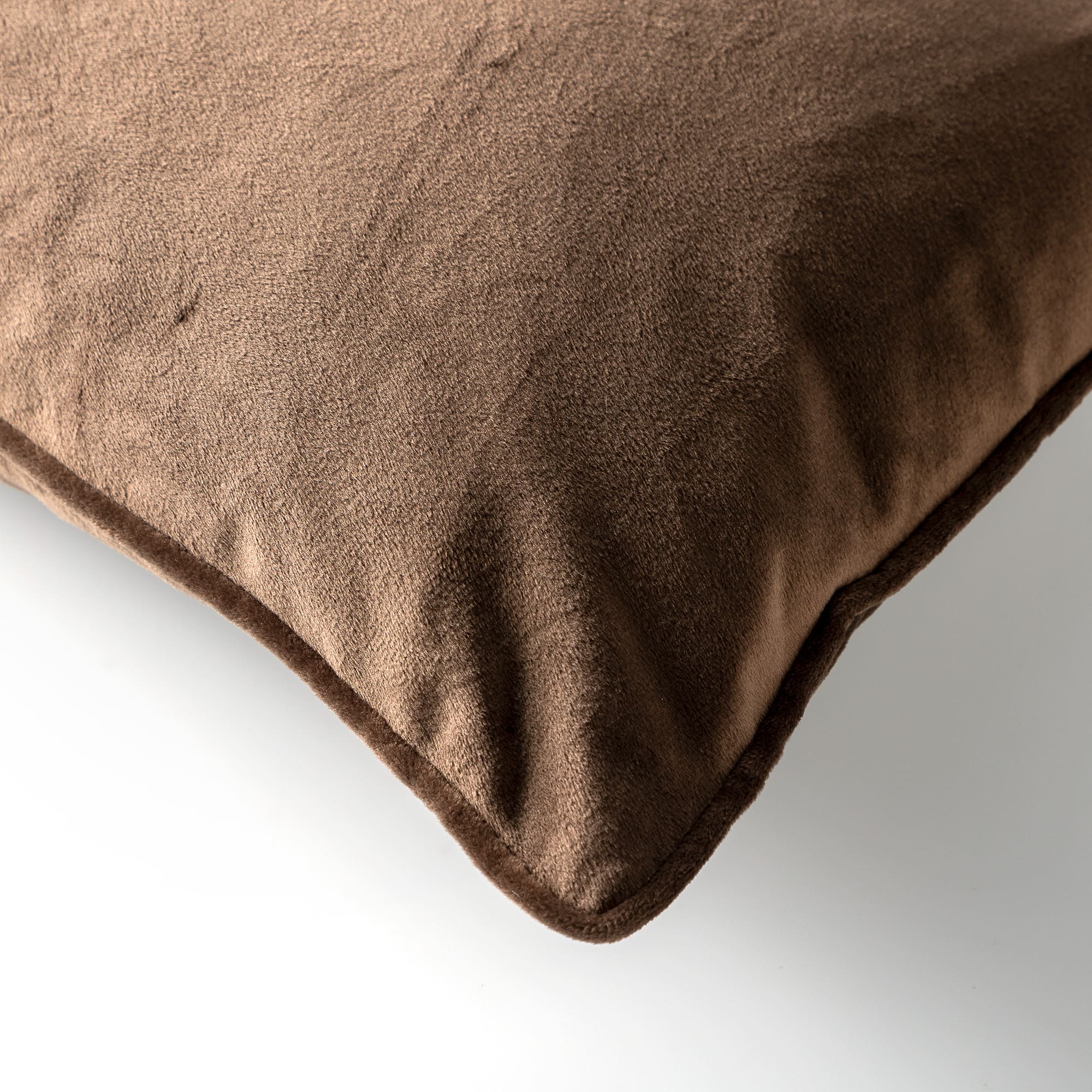 FINN - Sierkussen 45x45 cm - velvet - effen kleur - Chocolate Martini - donkerbruin