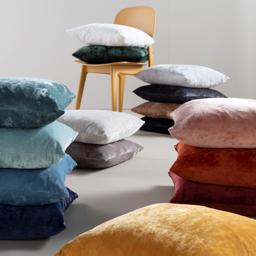 SKY - Kussenhoes velvet 45x45 cm - Raven - zwart SKY - Kussenhoes velvet 45x45 cm - Raven - zwart