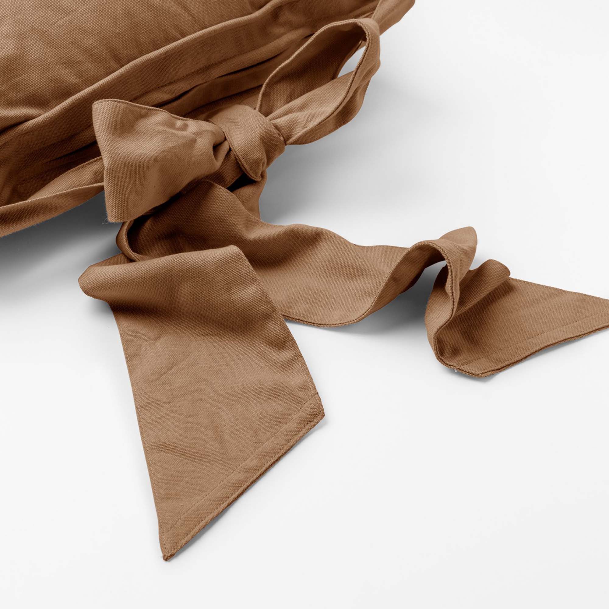 JAVAAN - Hoes voor stoelkussen met lint Tobacco Brown 45x45 cm - bruin