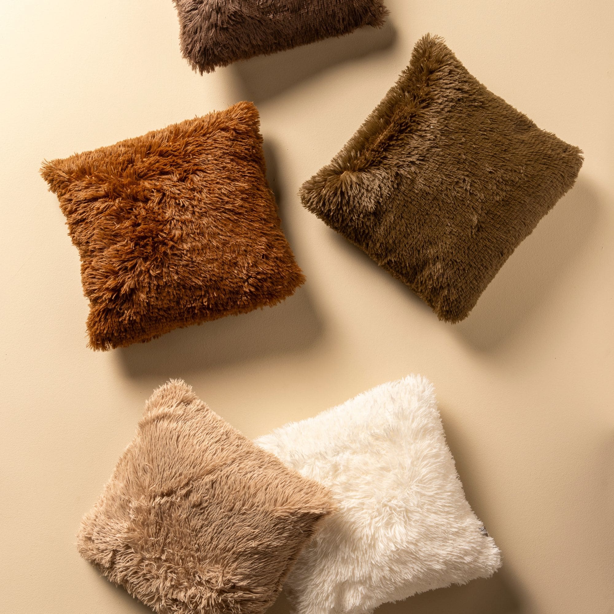 FLUFFY - Sierkussen 60x60 cm - superzacht - XL kussen - Pumice Stone - beige 