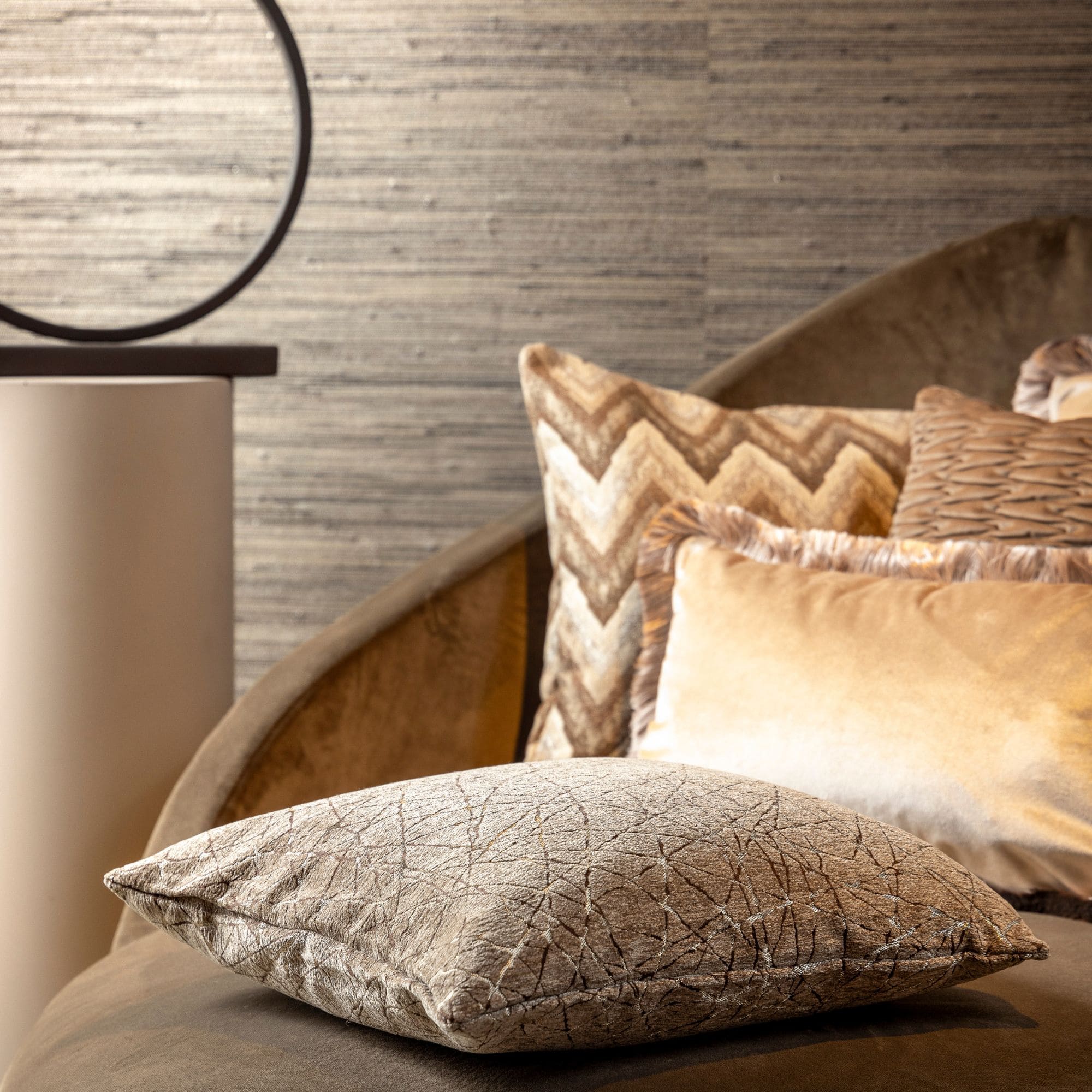 ODETTE | sierkussen | 45x45 cm | Sepia Tint | bruin | Hoii | met luxe binnenkussen