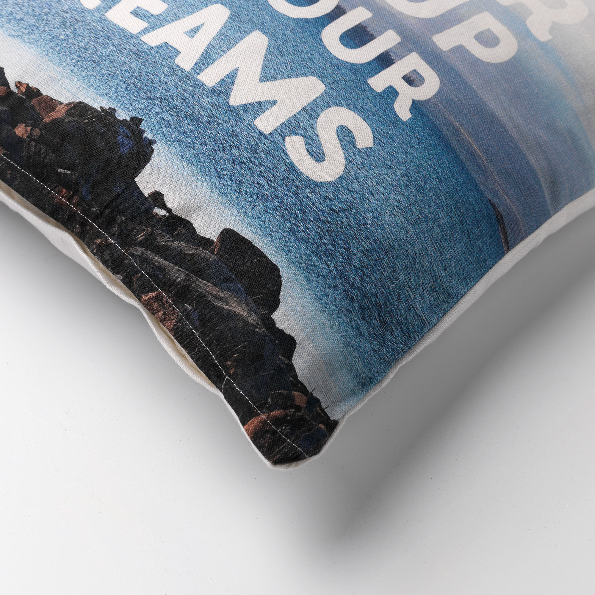 DREAMS - Kussenhoes 45x45 cm - 100% katoen - met tekst - blauw