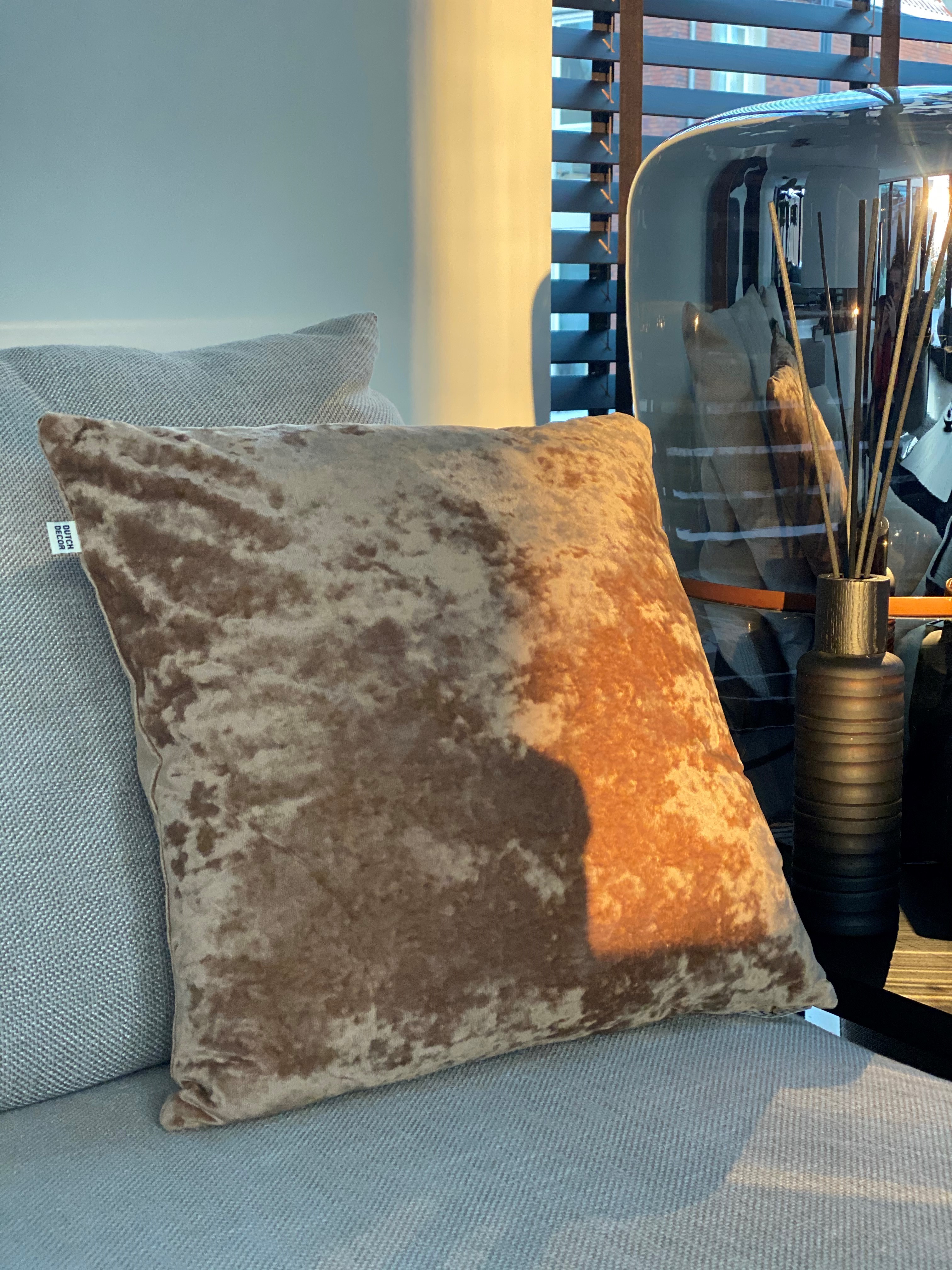 SKY - Kussenhoes velvet 45x45 cm - Tobacco Brown - bruin SKY - Kussenhoes velvet 45x45 cm - Tobacco Brown - bruin