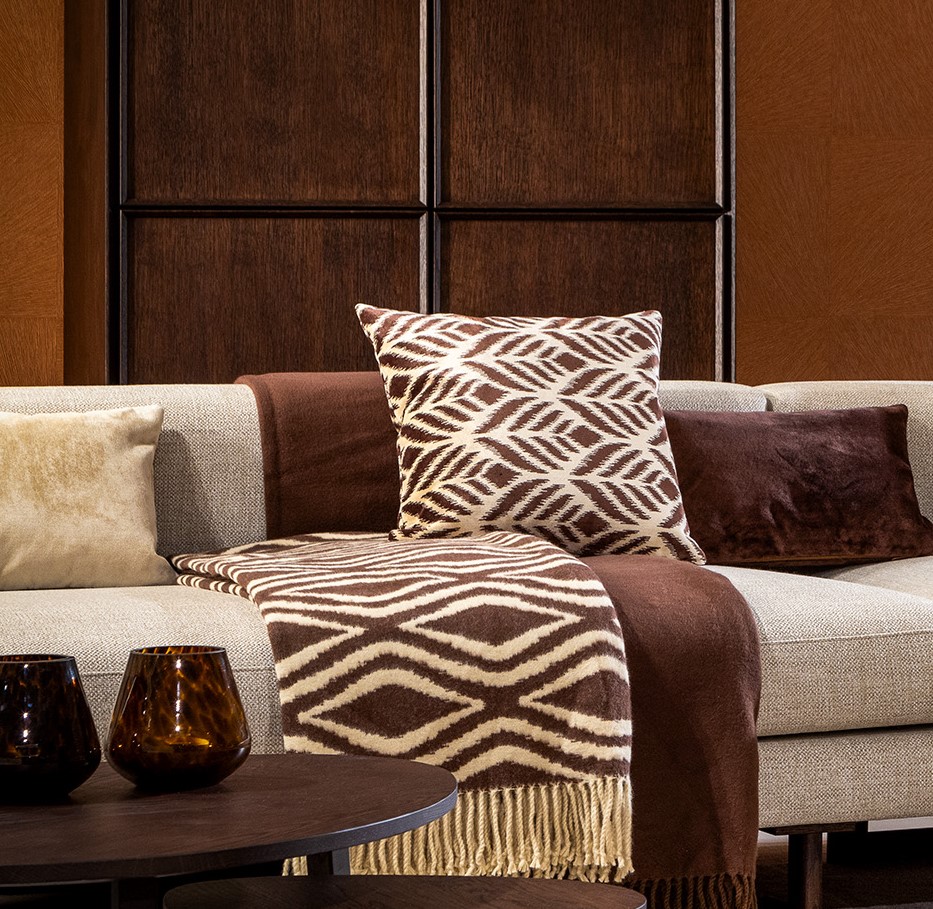 ALEXA | Coussin 45x45 cm | Chocolate Martini | Marron | Hoii | avec rembourrage durable