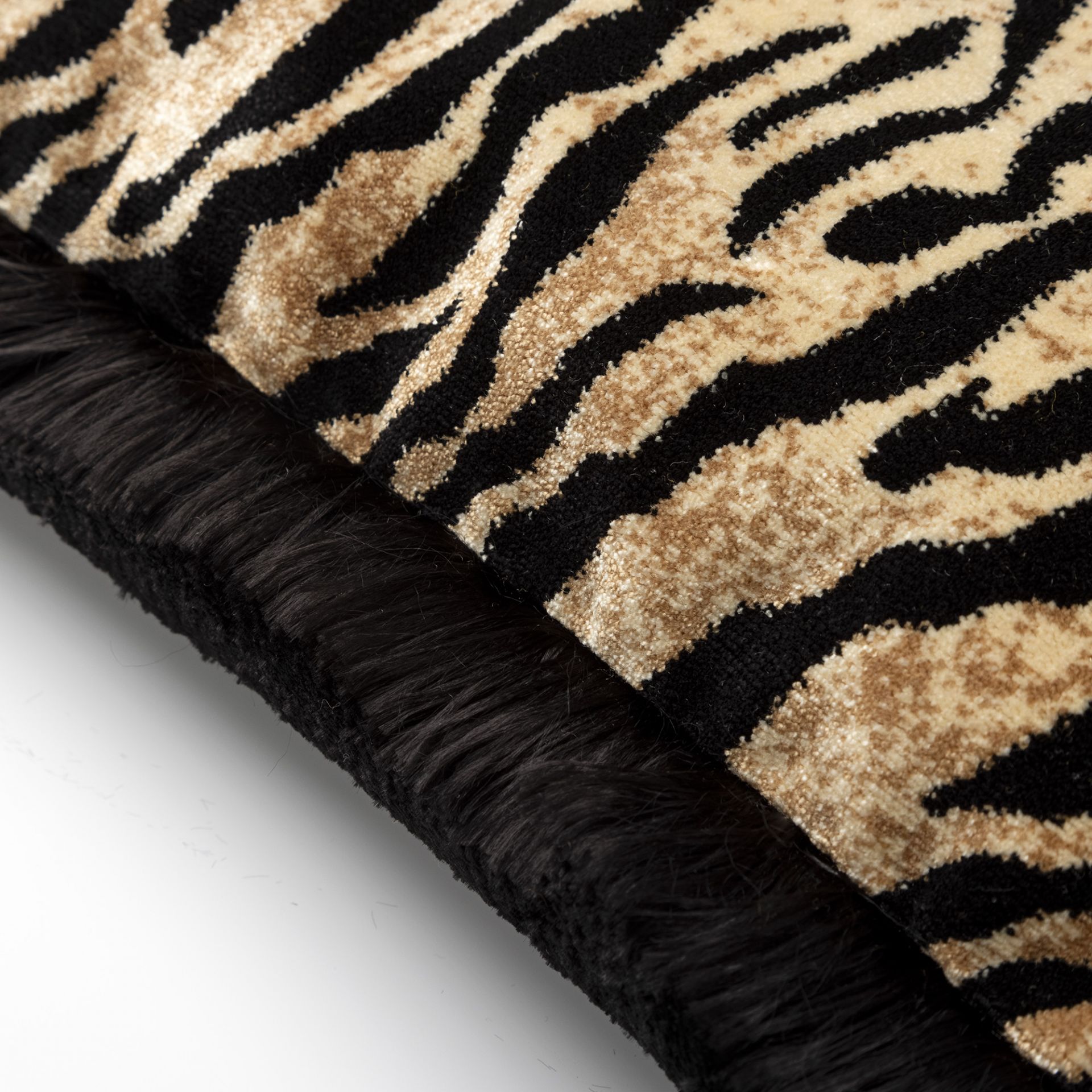 ELEONORA | Coussin | 45x45 cm Pumice Stone | Beige | Velours | Hoii | Avec un rembourrage luxueux