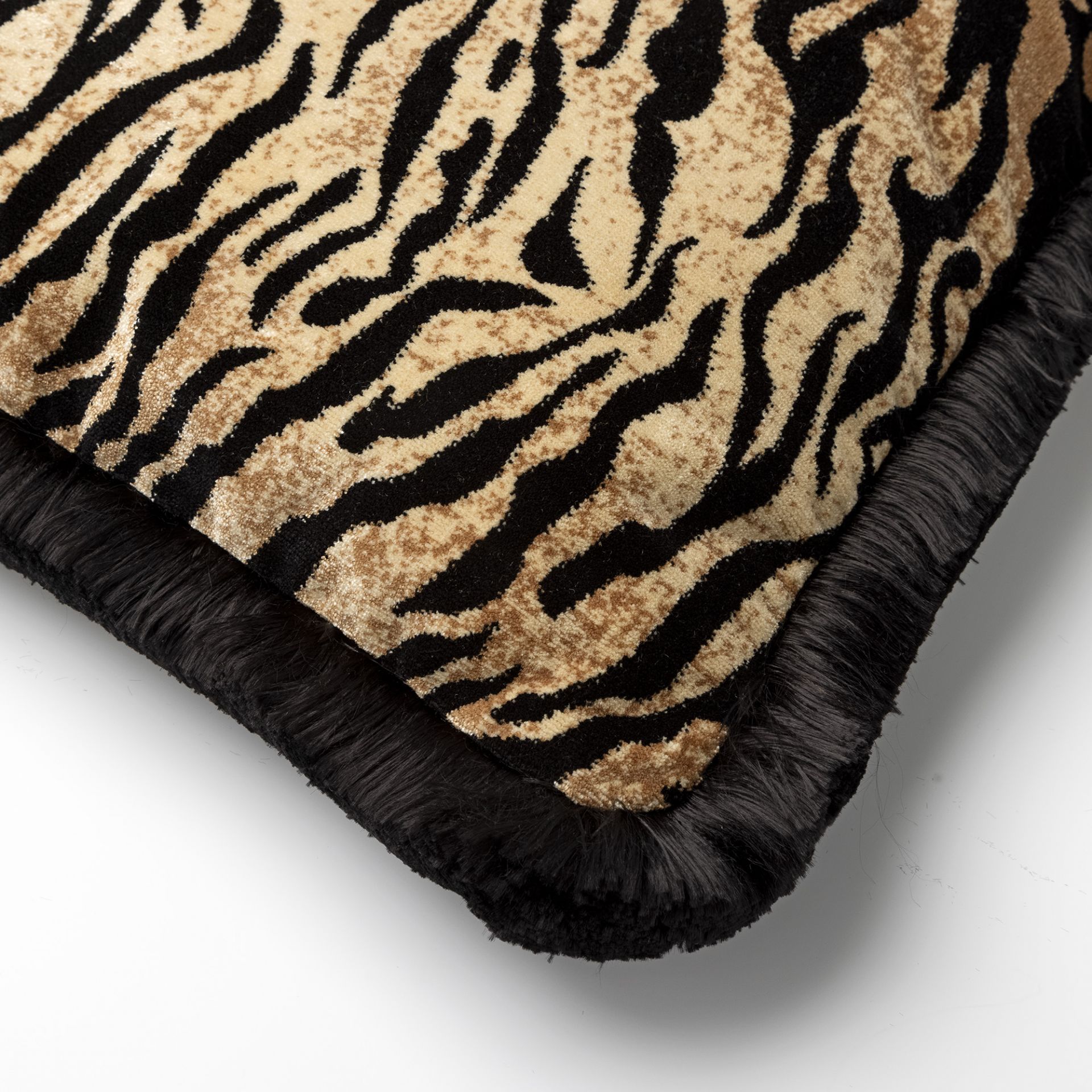 ELEONORA | Coussin | 45x45 cm Pumice Stone | Beige | Velours | Hoii | Avec un rembourrage luxueux