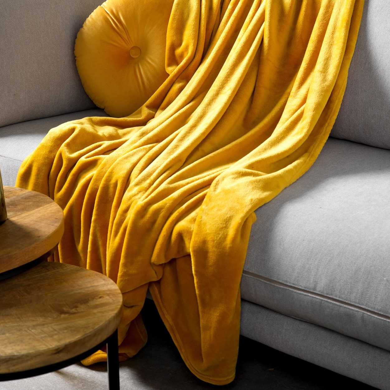 HARVEY - Plaid 150x200 cm - superzachte deken van fleece - Golden Glow - geel