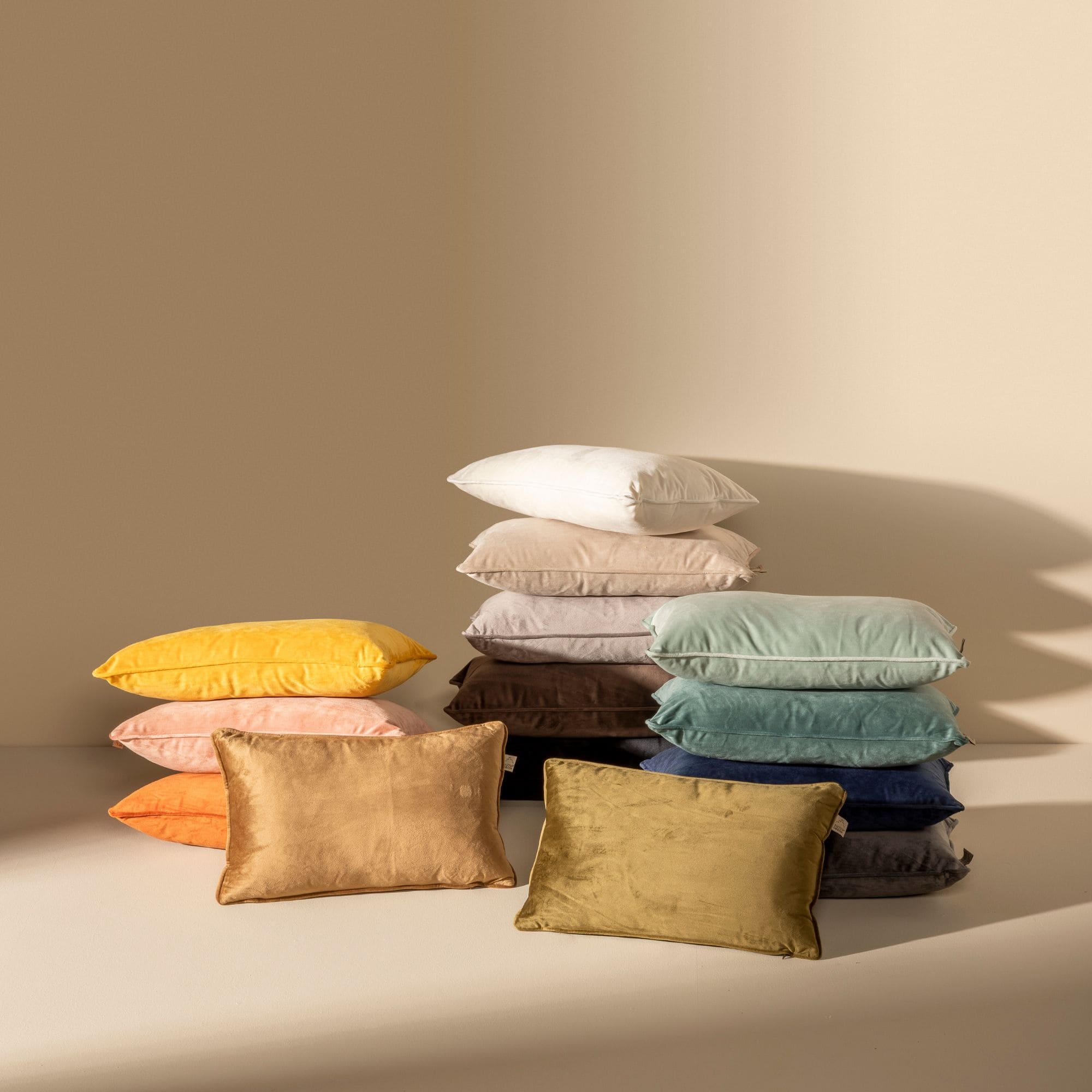 FINN - Kussenhoes 30x50 cm - velvet - lendekussen - Snow White - wit