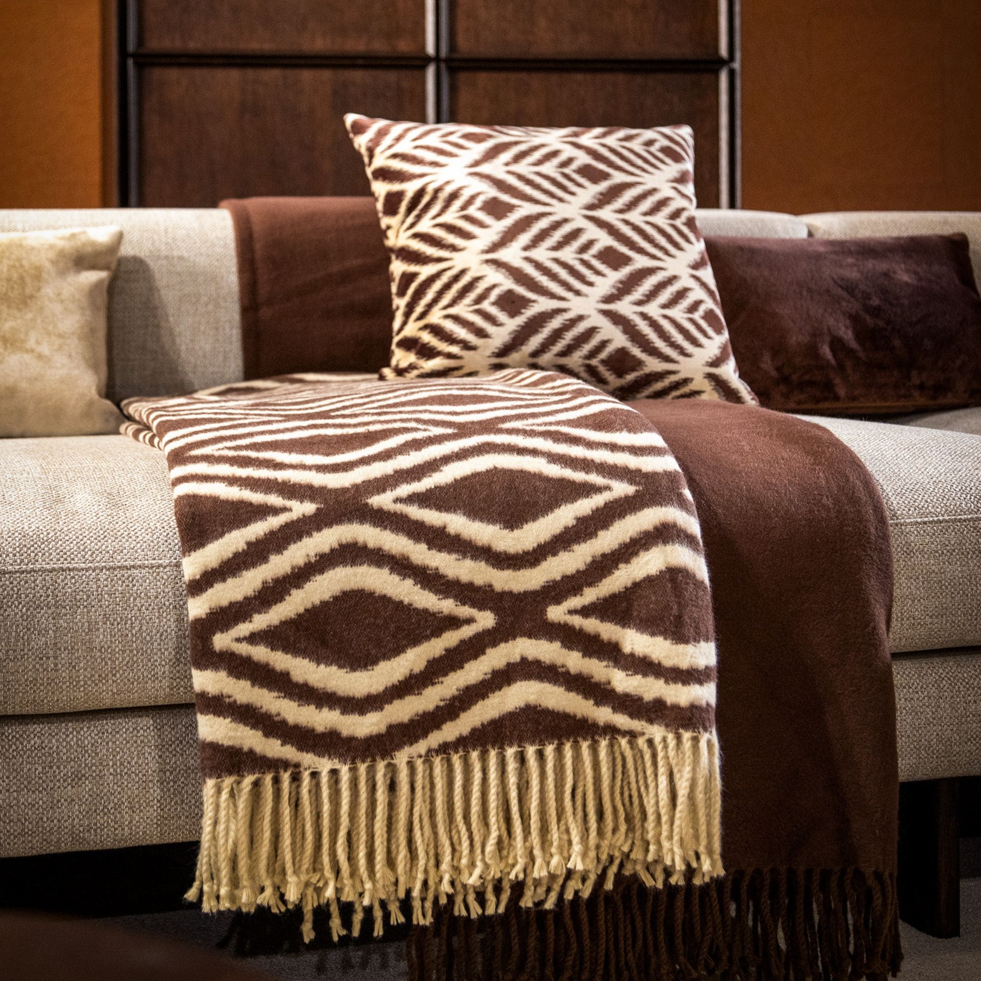 AMORELLA | plaid 150x200 cm | Chocolate Martini | bruin | Hoii