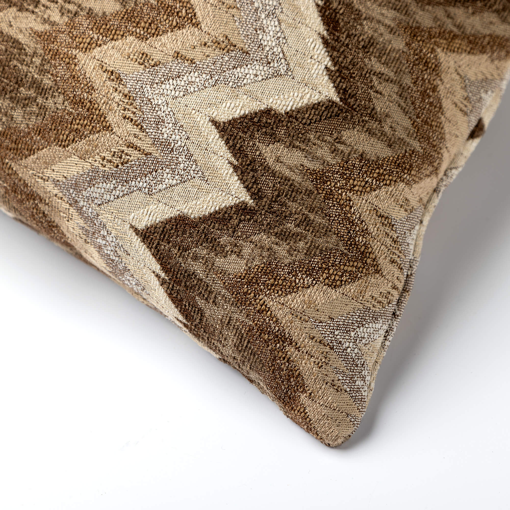 Marcello | Coussin 45x45 cm | Pumice stone | Marron | Hoii | Avec coussin intérieur de luxe 