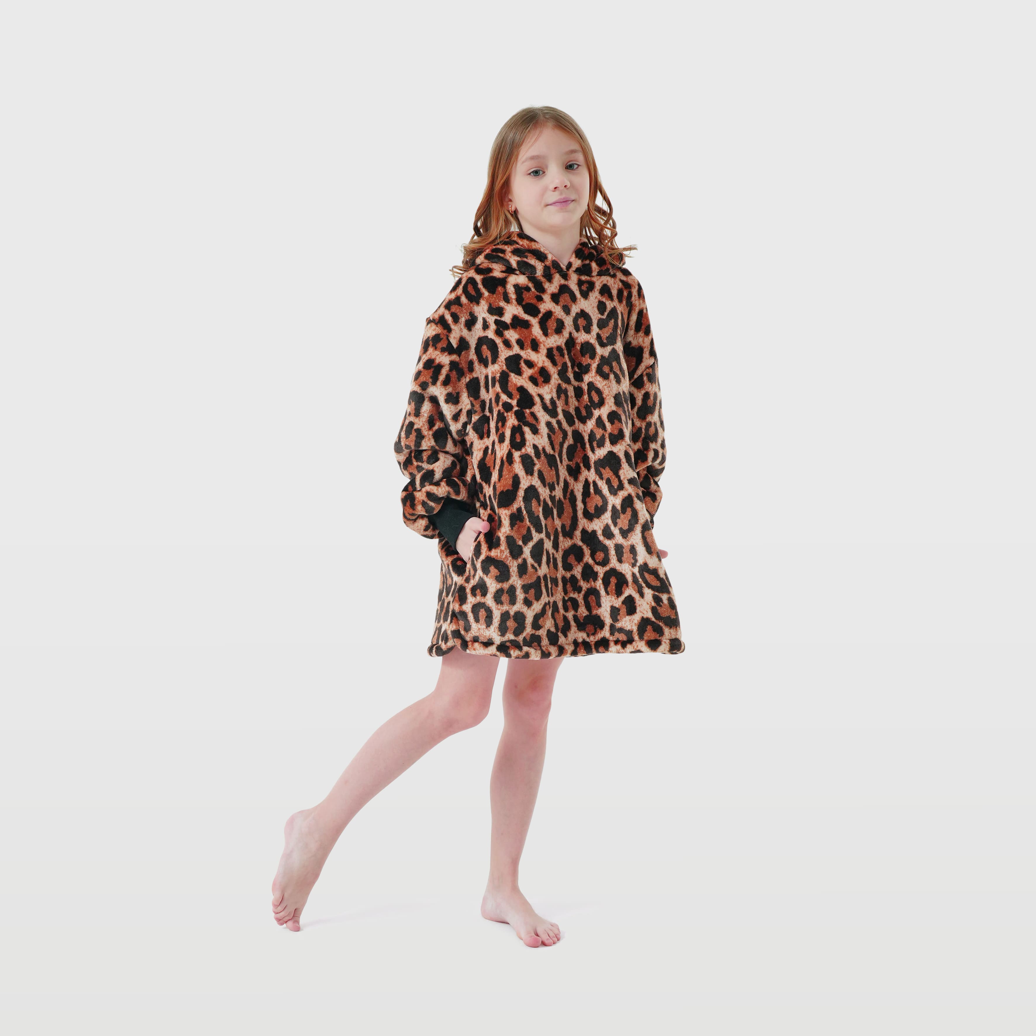 FEMALE CHEETAH - Hoodie for kids 50x70 cm - Tobacco Brown - brown 
