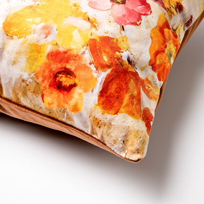 BROOKE - Sierkussen 45x45 cm – met bloemenprint - Chai Tea - Multicolour